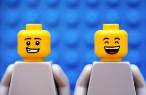 LEGO: L'INTRAMONTABILE MATTONCINO ALLA BASE DELLA NOSTRA INFANZIA