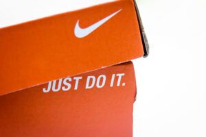 La TAG-LINE: cos'è, a cosa serve e perchè è fondamentale averne una.